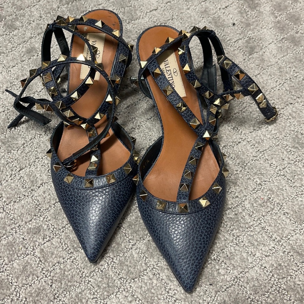 Valentino Rockstud Caged Pump